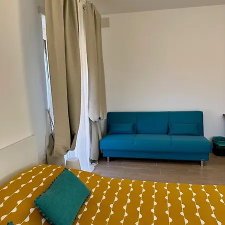 公寓 Monti Tiburtini *